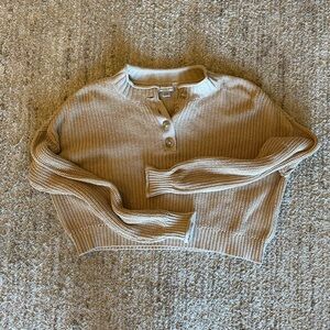 Cream Tan Women’s Cropped Sweater!🤍